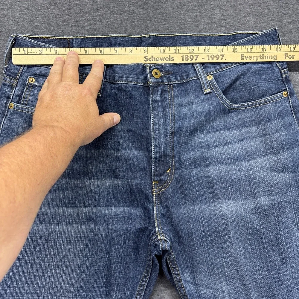 Levi's 559 Jeans Mens 36x33 TAG-36x34 Straight Leg Blue Denim Faded Whiskered